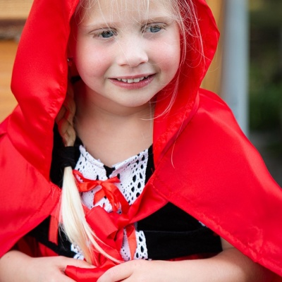 Roodkapje jurk met cape (Prinsessenjurk.nl)