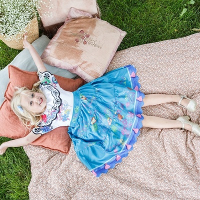 Voordeelpakket Encanto Mirabel jurk + kroon + handschoenen + toverstaf (Prinsessenjurk.nl)