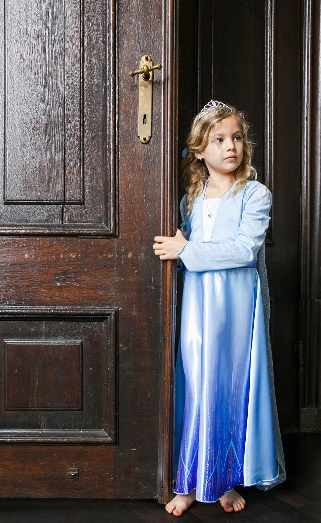 Elsa jurk met sleep kind - Prinsessenjurk.nl -